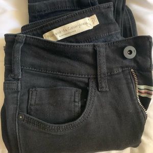 Size 25 PILCRO AND LETTERPRESS by ANTHRO